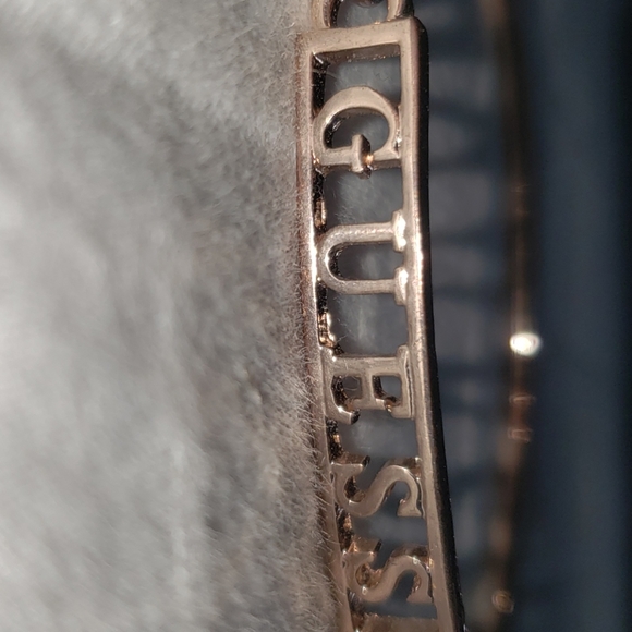 GUESS Authentic Gold Bracelet - Picture 14 of 14